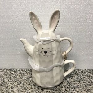 10 Strawberry Street Bunny Teapot & Mug